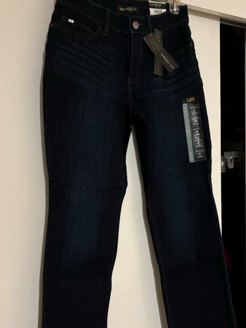 NWT Lee Straight Leg Jeans (Short)